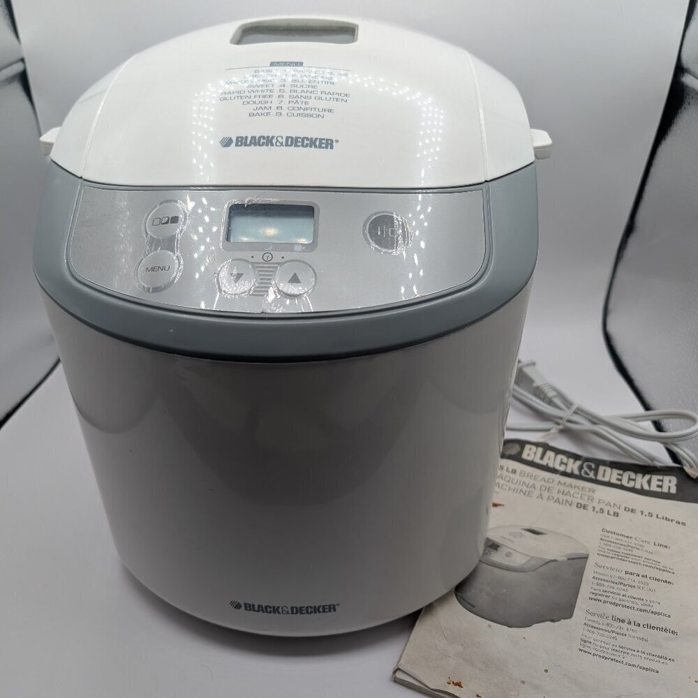 Black & Decker 1.5lb Bread Maker Machine BK1015W - 9 Programs